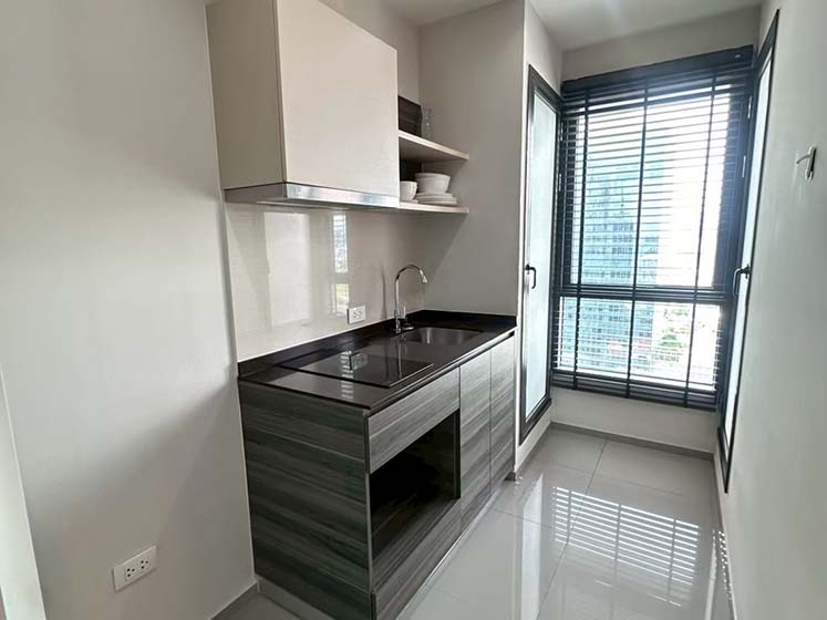 Condominium in Phaholyothin 